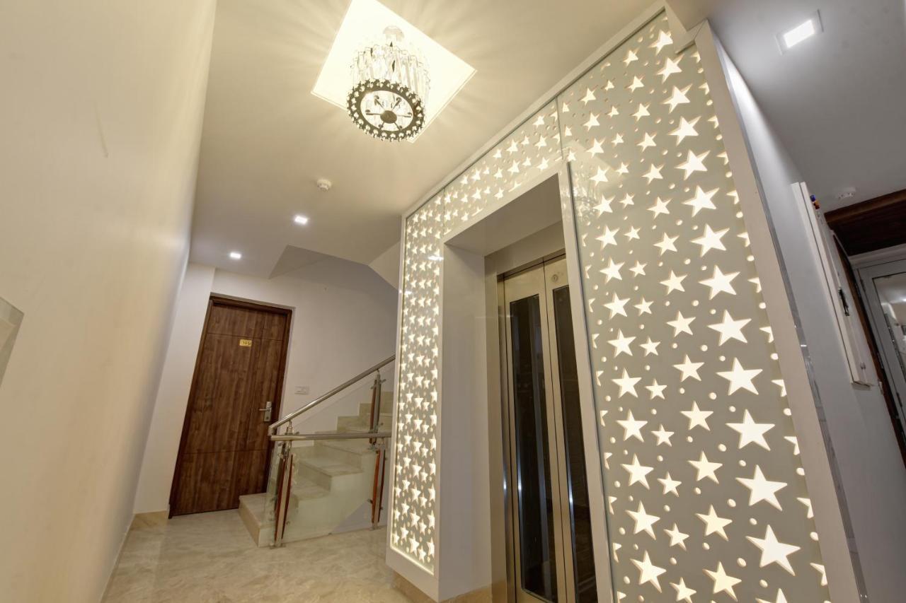 Golden Tree Hotell Noida Exteriör bild