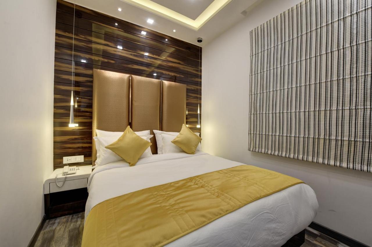 Golden Tree Hotell Noida Exteriör bild